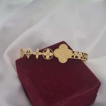 Clover Galaxy Bracelet