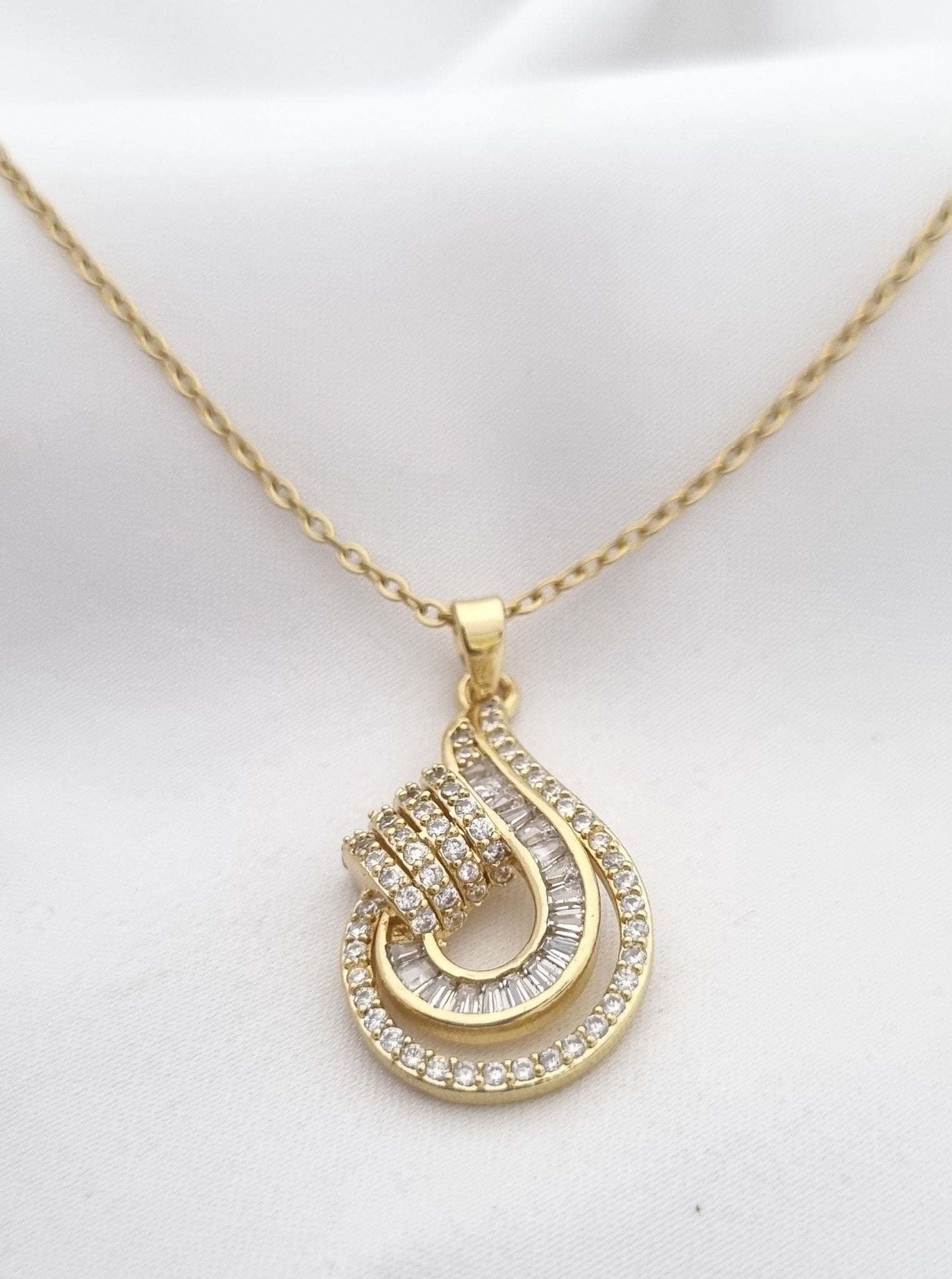 Queen's Choice Necklace