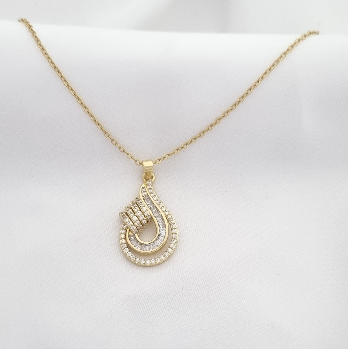 Queen's Choice Necklace