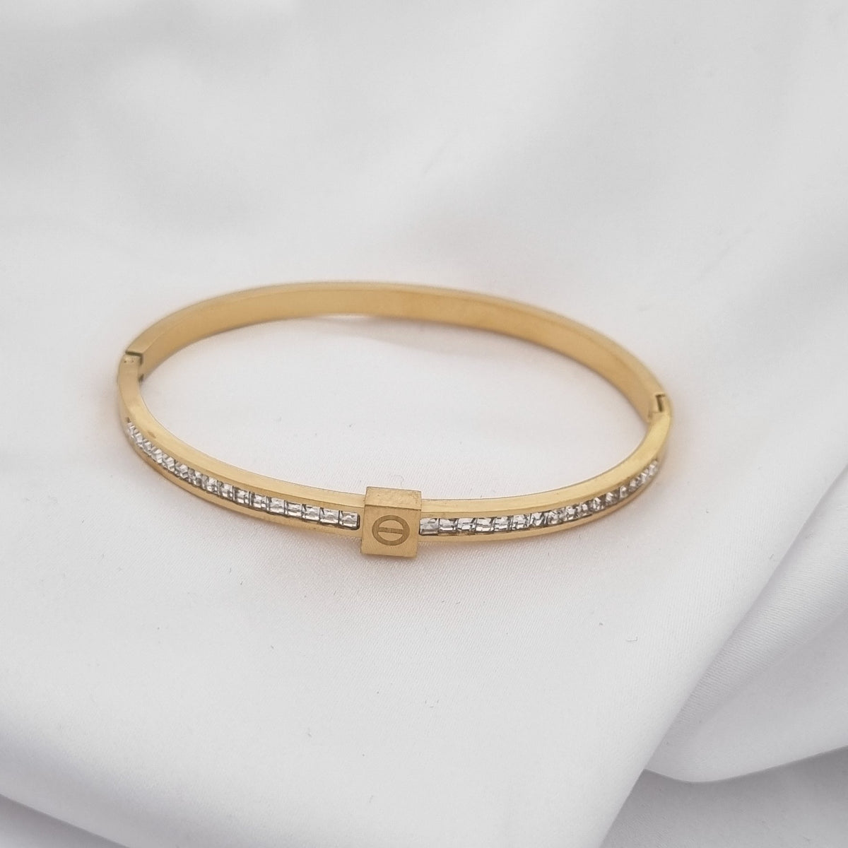 Minimalistic Cartier Bracelet