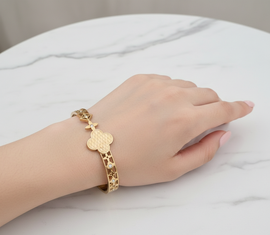 Clover Galaxy Bracelet